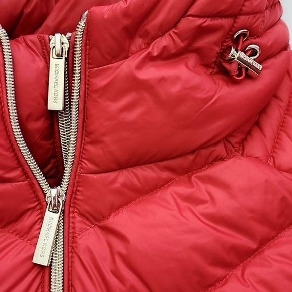 Michael Kors Women's Red Down Fill Quilted Puffer Hooded Winter Coat Size 1X - Picture 9 of 16